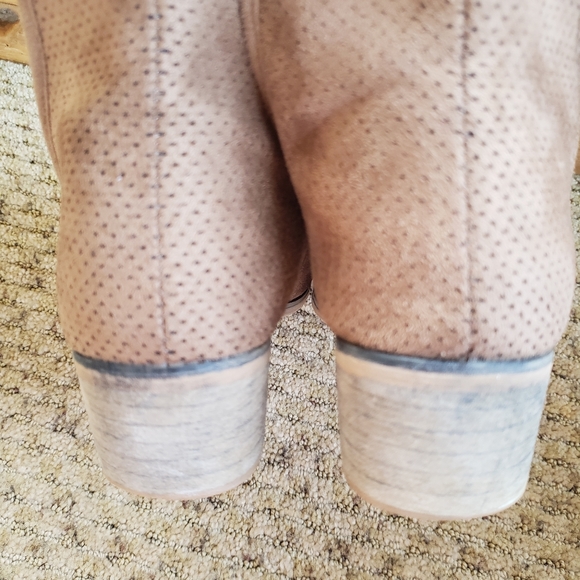 Great Fall booties! Seven7 Vegan Leather Boho bootie - Picture 7 of 8